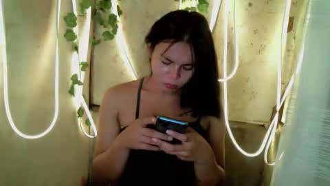 Snapshot of sky_andrea chatting on 04-08-26, 12:49 Mj online show from 04-08-26, 12:49