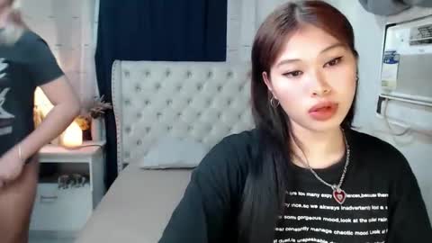 Snapshot of sky_fox_sweetxx chatting on 01-21-25, 06:22 online show from 01-21-25, 06:22