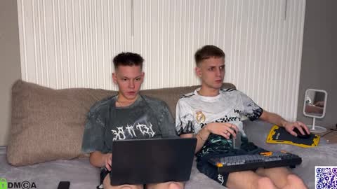 Snapshot of sky_hunter chatting on 10-30-25, 04:30 sky_hunter online show from 10-30-25, 04:30