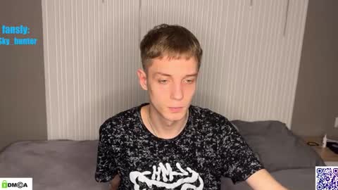 Snapshot of sky_hunter chatting on 11-20-25, 01:22 sky_hunter online show from 11-20-25, 01:22