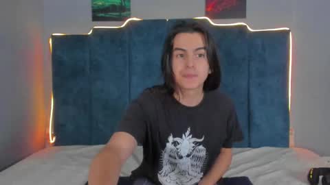 Santiago online show from 10-17-25, 08:33