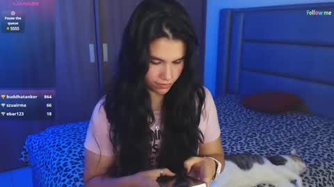 Snapshot of sky_lover_ chatting on 01-23-25, 11:58 Sky online show from 01-23-25, 11:58