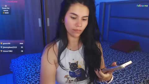 Snapshot of sky_lover_ chatting on 01-26-25, 12:33 Sky online show from 01-26-25, 12:33