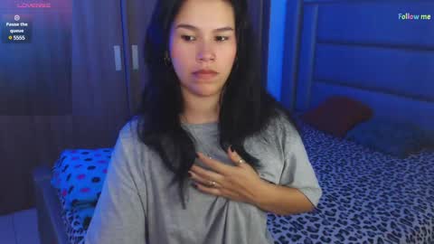 Snapshot of sky_lover_ chatting on 02-14-25, 12:03 Sky online show from 02-14-25, 12:03