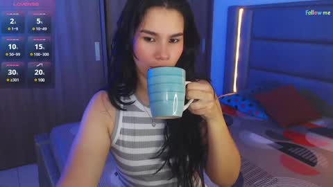 Snapshot of sky_lover_ chatting on 03-11-25, 10:51 Sky online show from 03-11-25, 10:51