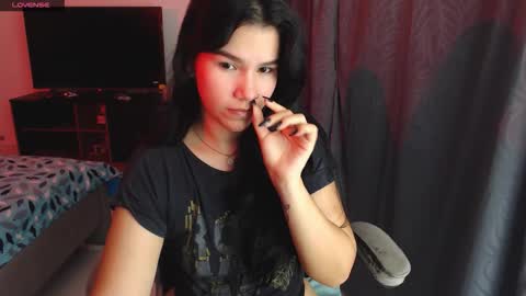 Snapshot of sky_lover_ chatting on 09-22-25, 09:11 Sky online show from 09-22-25, 09:11