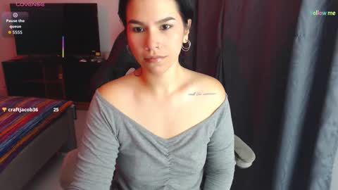 Snapshot of sky_lover_ chatting on 10-23-25, 09:52 Sky online show from 10-23-25, 09:52