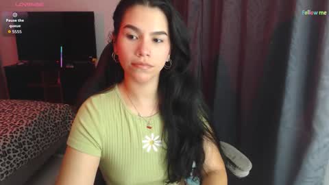 Snapshot of sky_lover_ chatting on 11-19-25, 09:42 Sky online show from 11-19-25, 09:42