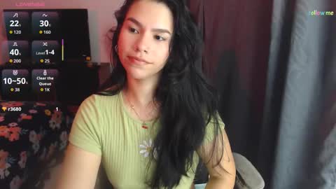 Snapshot of sky_lover_ chatting on 11-23-25, 10:26 Sky online show from 11-23-25, 10:26