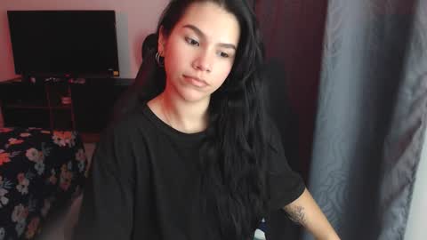 Snapshot of sky_lover_ chatting on 11-24-25, 10:26 Sky online show from 11-24-25, 10:26