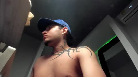 Snapshot of sky_wild chatting on 05-19-26, 01:56 sky_wild online show from 05-19-26, 01:56
