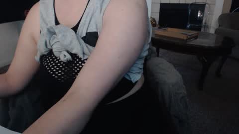 SKYLE   online show from 09-26-25, 08:46