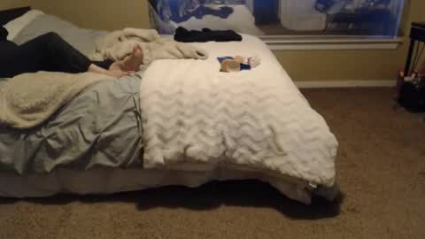 SKYLE   online show from 02-04-26, 12:05