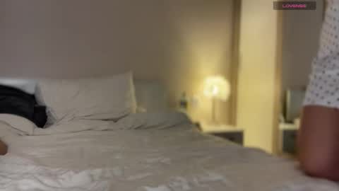 GARRY AND SOPHIA online show from 11-24-25, 08:30