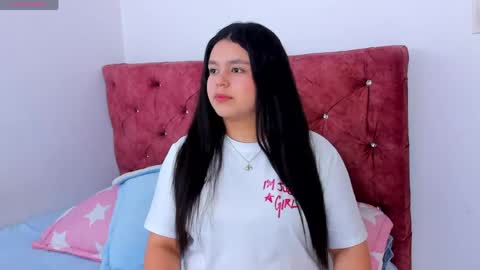 Snapshot of skyhotgirl chatting on 05-11-26, 06:27 Sky online show from 05-11-26, 06:27