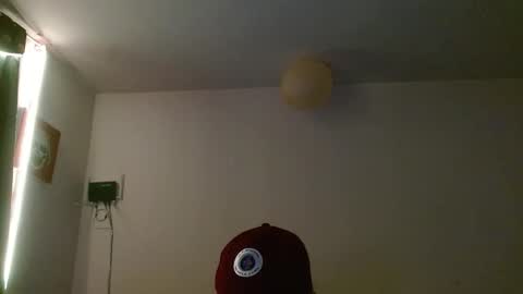 Snapshot of skykar chatting on 01-14-26, 05:24 reep online show from 01-14-26, 05:24