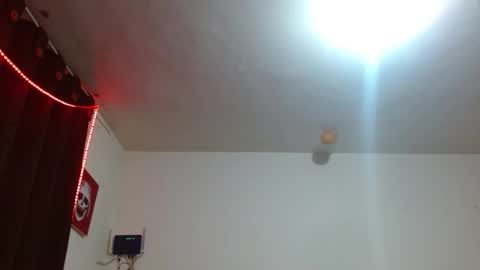 Snapshot of skykar chatting on 02-26-26, 04:33 reep online show from 02-26-26, 04:33