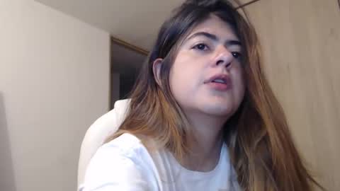 Snapshot of skyler1195 chatting on 01-06-25, 06:47 Skyler online show from 01-06-25, 06:47