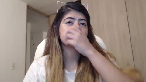 Snapshot of skyler1195 chatting on 01-13-25, 05:23 Skyler online show from 01-13-25, 05:23