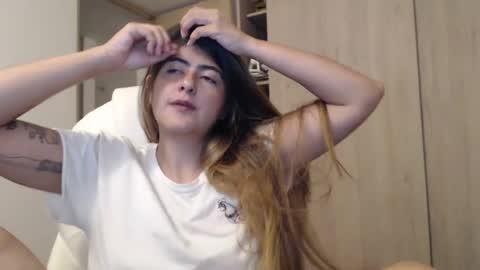 Snapshot of skyler1195 chatting on 01-17-25, 03:34 Skyler online show from 01-17-25, 03:34