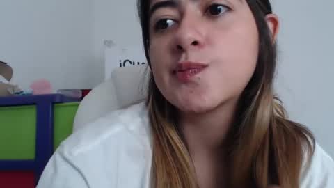 Snapshot of skyler1195 chatting on 01-31-25, 03:22 Skyler online show from 01-31-25, 03:22