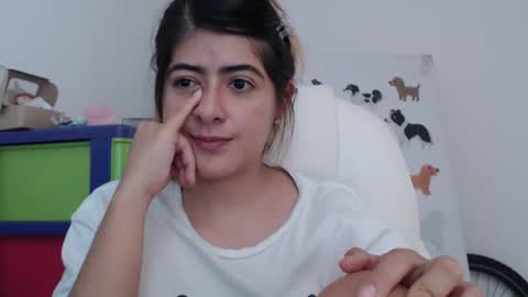 Snapshot of skyler1195 chatting on 01-31-25, 06:36 Skyler online show from 01-31-25, 06:36