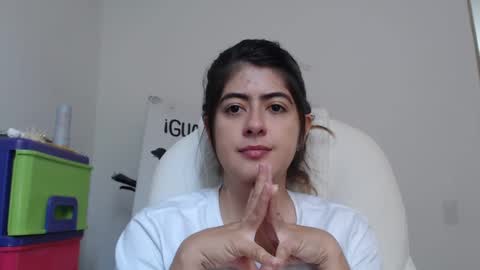 Snapshot of skyler1195 chatting on 02-06-25, 05:30 Skyler online show from 02-06-25, 05:30