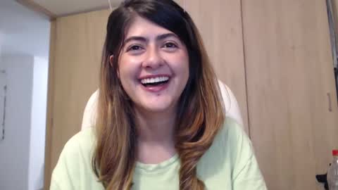 Snapshot of skyler1195 chatting on 02-14-25, 05:09 Skyler online show from 02-14-25, 05:09