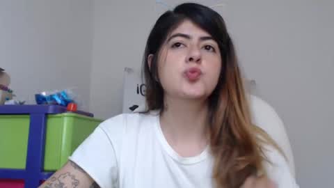 Snapshot of skyler1195 chatting on 02-16-25, 09:59 Skyler online show from 02-16-25, 09:59