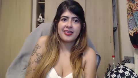 Snapshot of skyler1195 chatting on 02-22-25, 01:44 Skyler online show from 02-22-25, 01:44