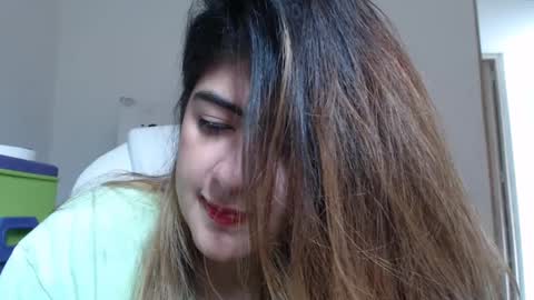 Snapshot of skyler1195 chatting on 02-22-25, 05:24 Skyler online show from 02-22-25, 05:24