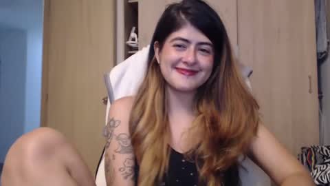 Snapshot of skyler1195 chatting on 02-24-25, 12:20 Skyler online show from 02-24-25, 12:20