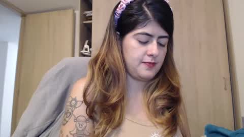 Snapshot of skyler1195 chatting on 03-01-25, 11:47 Skyler online show from 03-01-25, 11:47