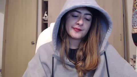 Snapshot of skyler1195 chatting on 03-10-25, 03:45 Skyler online show from 03-10-25, 03:45