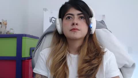 Snapshot of skyler1195 chatting on 03-10-25, 09:07 Skyler online show from 03-10-25, 09:07