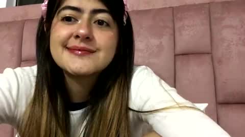 Snapshot of skyler1195 chatting on 10-28-25, 02:59 Skyler online show from 10-28-25, 02:59