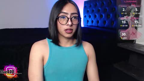 Snapshot of skyler__blue4 chatting on 09-21-25, 05:14 blue online show from 09-21-25, 05:14