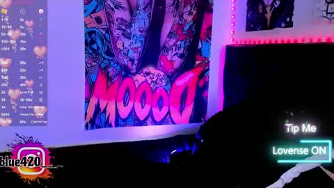 Snapshot of skyler__blue4 chatting on 12-14-25, 08:57 blue online show from 12-14-25, 08:57