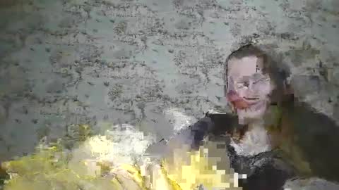 Skyler online show from 02-15-25, 01:21