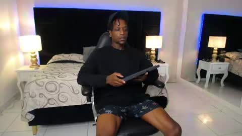 SKYLERBIGXXX online show from 06-13-26, 04:21