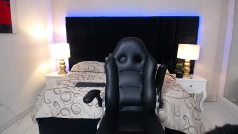 SKYLERBIGXXX online show from 06-14-26, 04:36