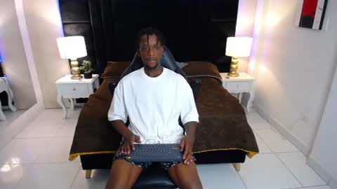 SKYLERBIGXXX online show from 07-17-26, 04:30