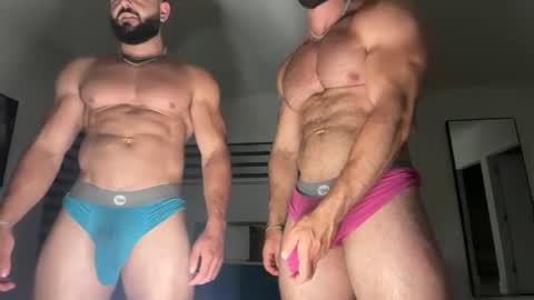 Snapshot of skylerflexes chatting on 04-23-26, 02:35 Skyler Flexes online show from 04-23-26, 02:35
