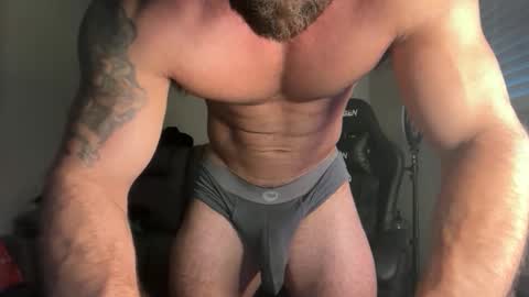 Snapshot of skylerflexes chatting on 05-06-26, 10:48 Skyler Flexes online show from 05-06-26, 10:48