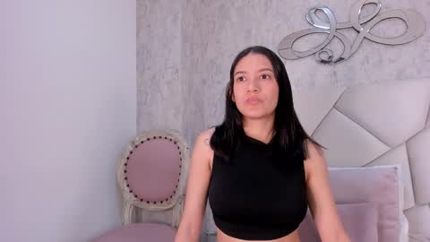 Snapshot of skylerwhite02 chatting on 09-16-25, 07:26 Skyler online show from 09-16-25, 07:26