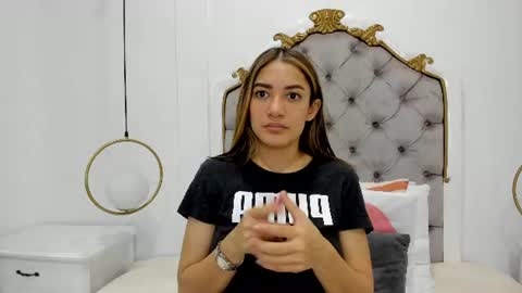 Skyler online show from 06-18-26, 03:51