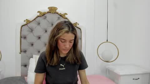 Skyler online show from 07-05-26, 03:56
