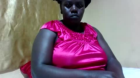 Snapshot of skyra1 chatting on 01-08-25, 09:01 skyra1 online show from 01-08-25, 09:01