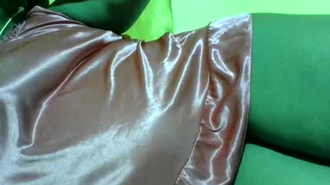 Snapshot of skyra1 chatting on 01-10-25, 02:25 skyra1 online show from 01-10-25, 02:25