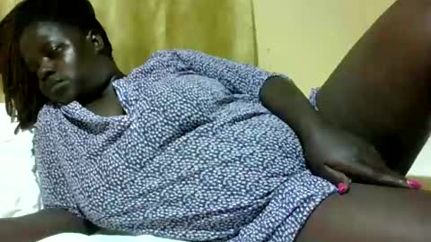 Snapshot of skyra1 chatting on 01-18-25, 06:43 skyra1 online show from 01-18-25, 06:43